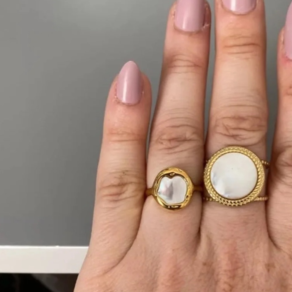 Shell Ring - Picture 3 of 4